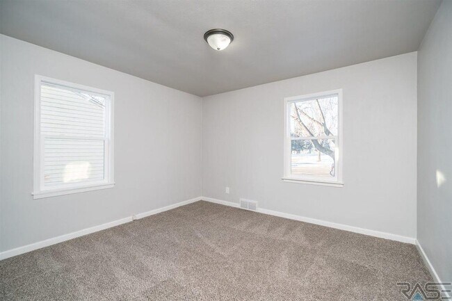 Bedroom 2 - 2700 S Summit Ave