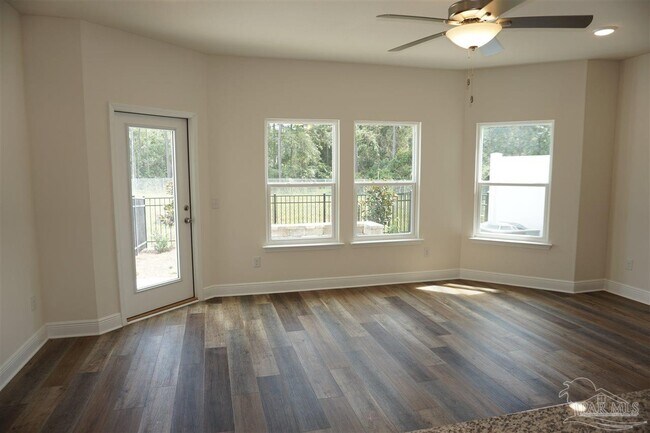 Foto del edificio - 9829 Nature Creek Blvd