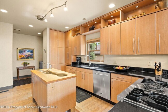 Foto del edificio - 31 Primrose Ln
