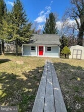 Building Photo - 624 Walker Rd