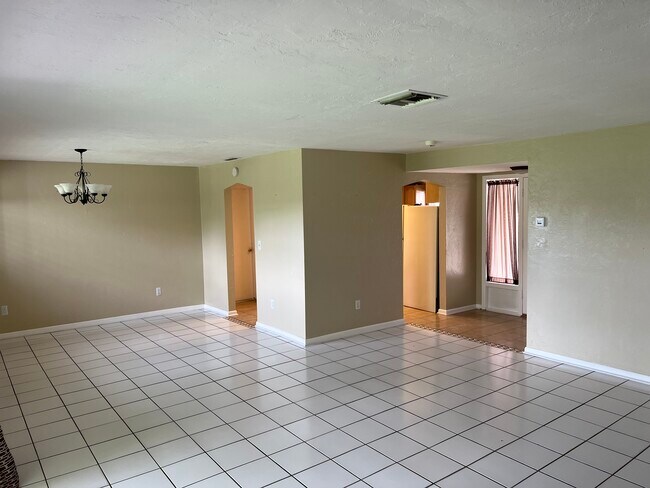 Foto del edificio - 13457 2nd St