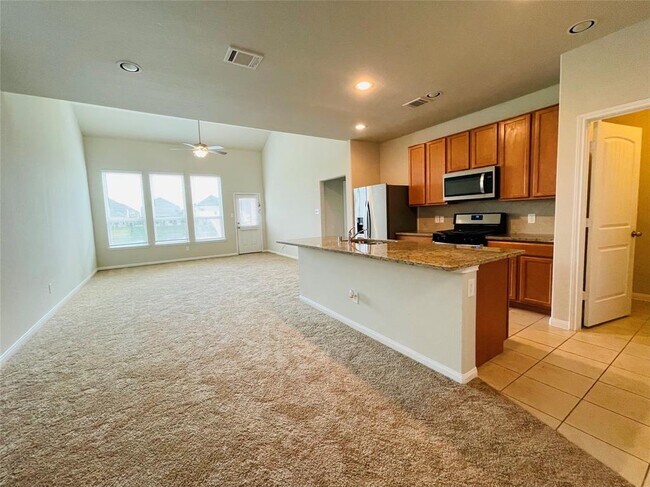 Building Photo - 24915 Pavarotti Pl
