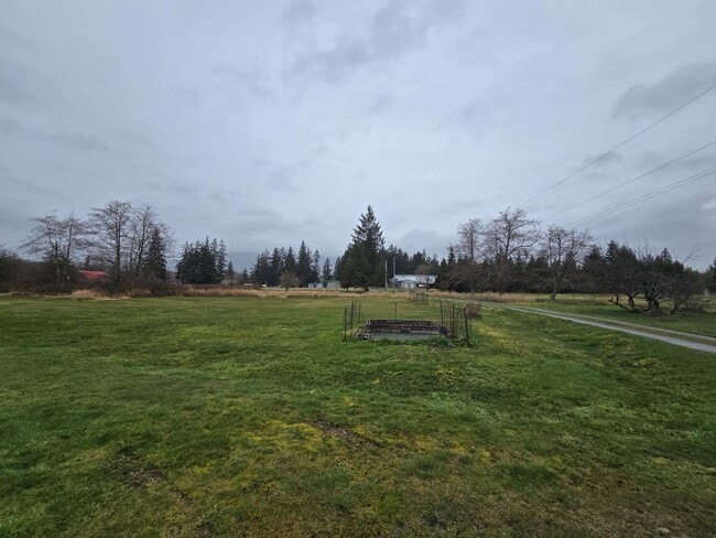 Building Photo - 3 Bedroom, 2 Bathroom House, Available Now!!!