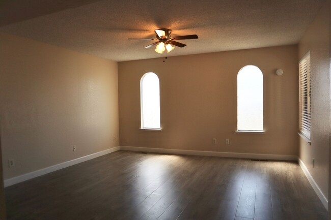 Foto del edificio - Charming 2-bedroom condo - Mission San Jos...