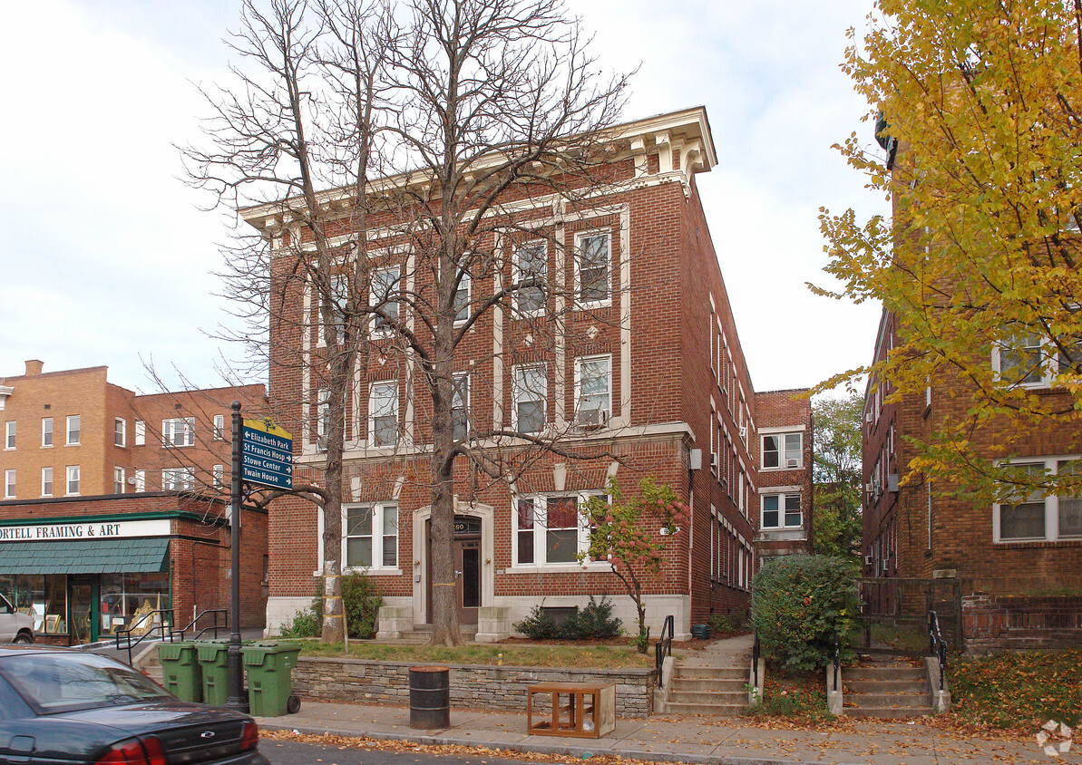 Building Photo - 258-260 Sisson Ave