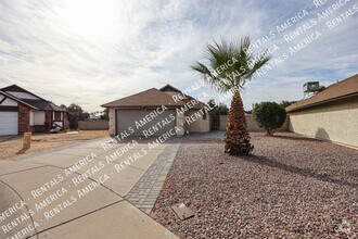 Building Photo - 1631 E Javelina Cir