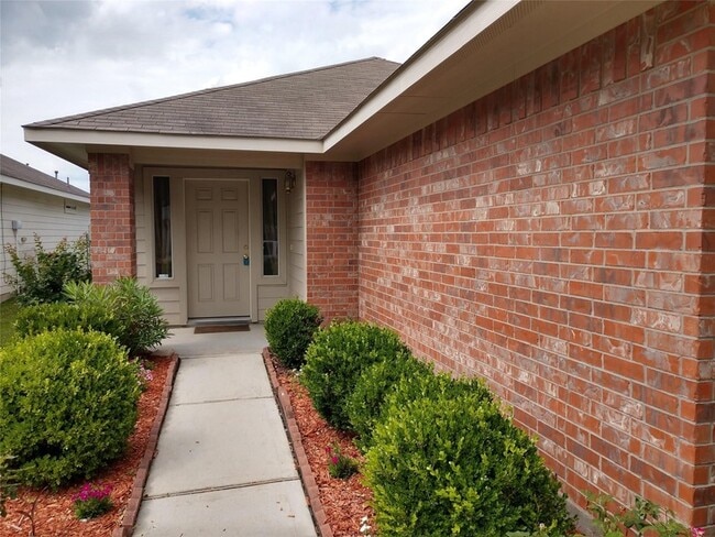 Building Photo - 19122 Yellow Thrush Dr