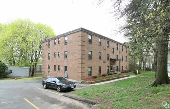 Building Photo - 20-30 Peck St