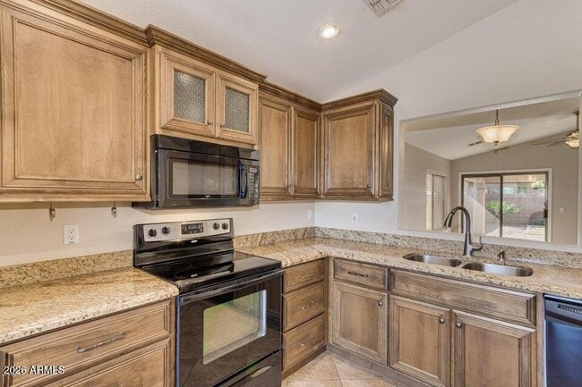 Building Photo - 3439 E Juanita Ave