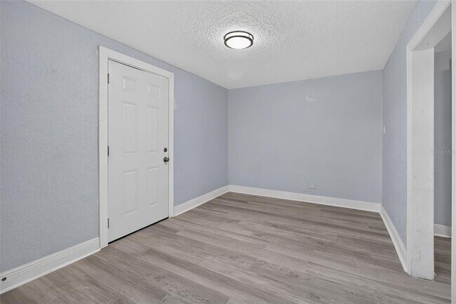 Foto del edificio - 3106 N 17th St