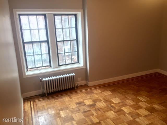 Building Photo - 2820 Bronx Park E