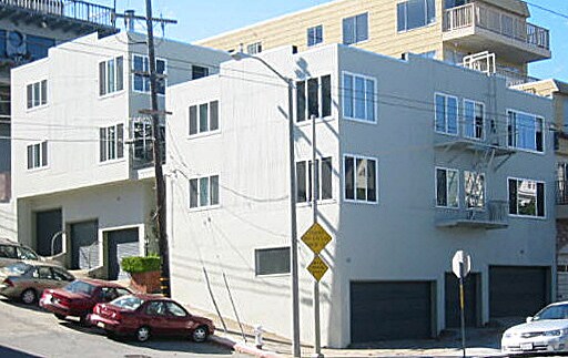 Building Photo - Corona Heights