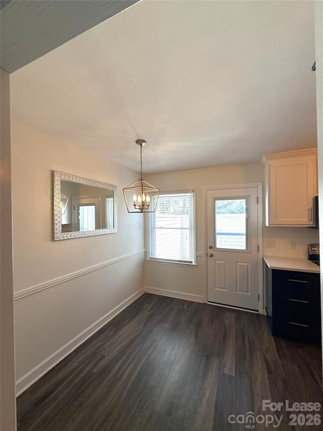 Building Photo - 3726 Park Rd