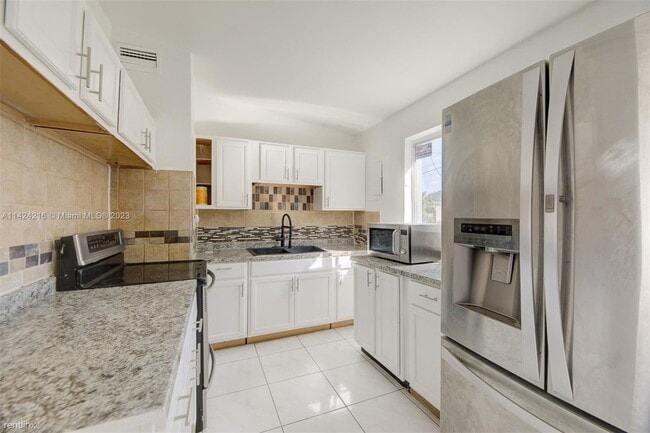 Building Photo - 4 br, 2 bath House - 3510 SW 39th St