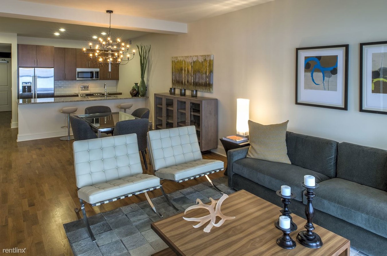 Foto principal - 680 N Lake Shore Dr