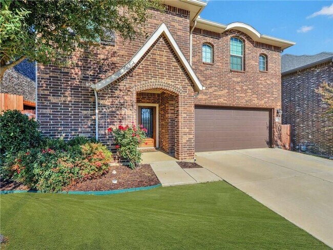 Building Photo - 3 Bedroom Single Family on Golf Course