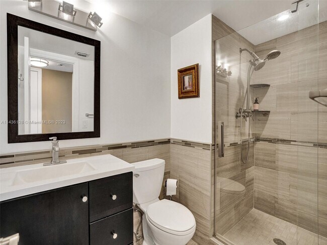 Foto del edificio - 801 N Ocean Blvd