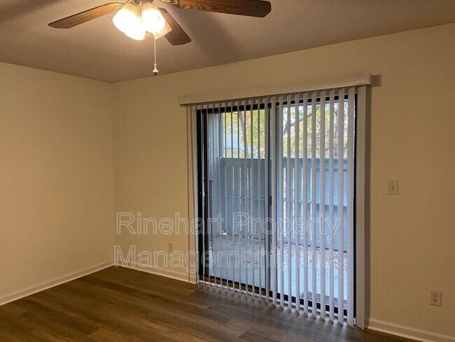 Building Photo - 1744 Hunters Trail