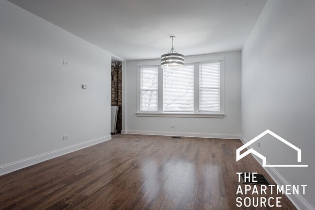 Foto del edificio - 2922 N Rockwell St