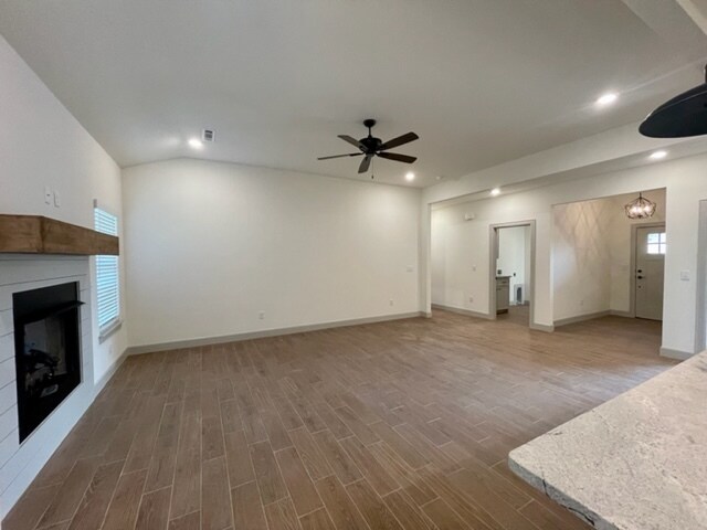 Building Photo - 1049 Parker Ln
