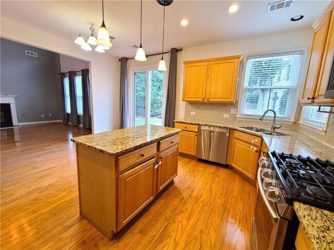 Building Photo - 3842 Coventry Park Ln