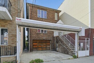 Building Photo - 443 Palisade Ave