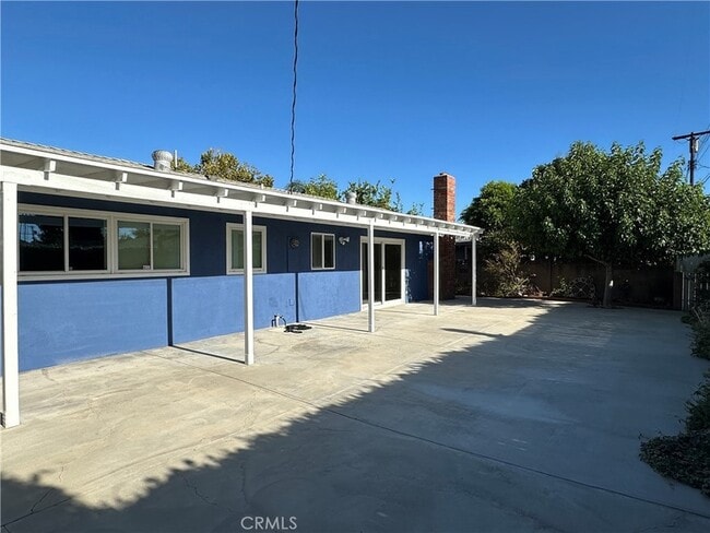 Foto del edificio - 7827 Maynard Ave