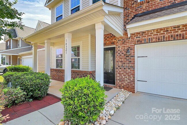 Foto del edificio - 14321 Green Birch Dr