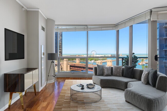 Foto del edificio - 420 E Waterside Dr
