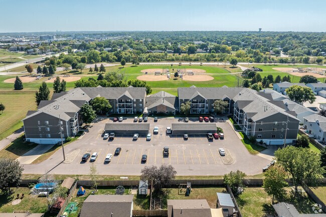 Foto del edificio - Kingsport Apartments