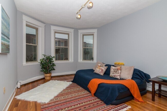 Foto del edificio - 1669 Commonwealth Ave