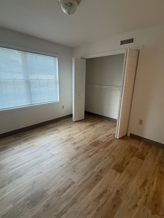 Building Photo - 223 S Camp Ave