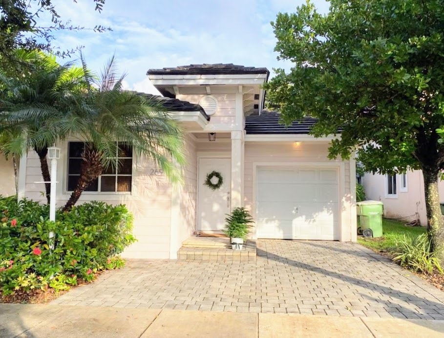 Foto principal - 269 SE 32nd Ave