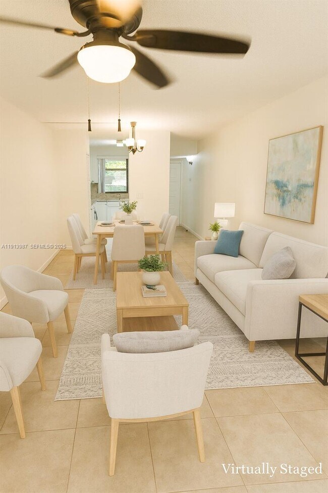 Foto del edificio - 11453 NW 39th Ct