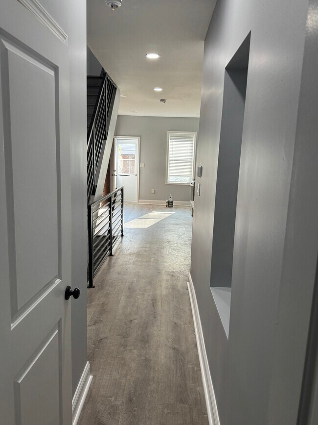 Foto del edificio - 2632 N Howard St