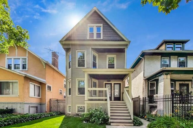 Building Photo - 4722 N Drake Ave