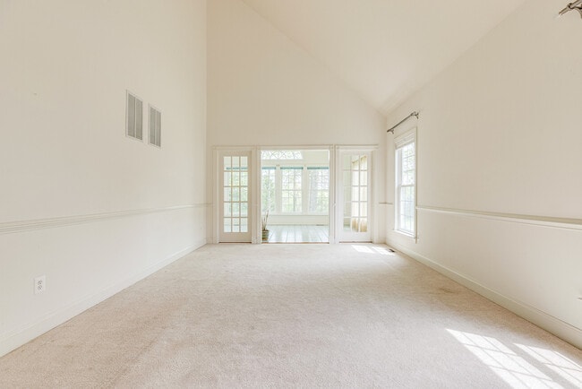Formal living room - 25634 Creek Run Ter