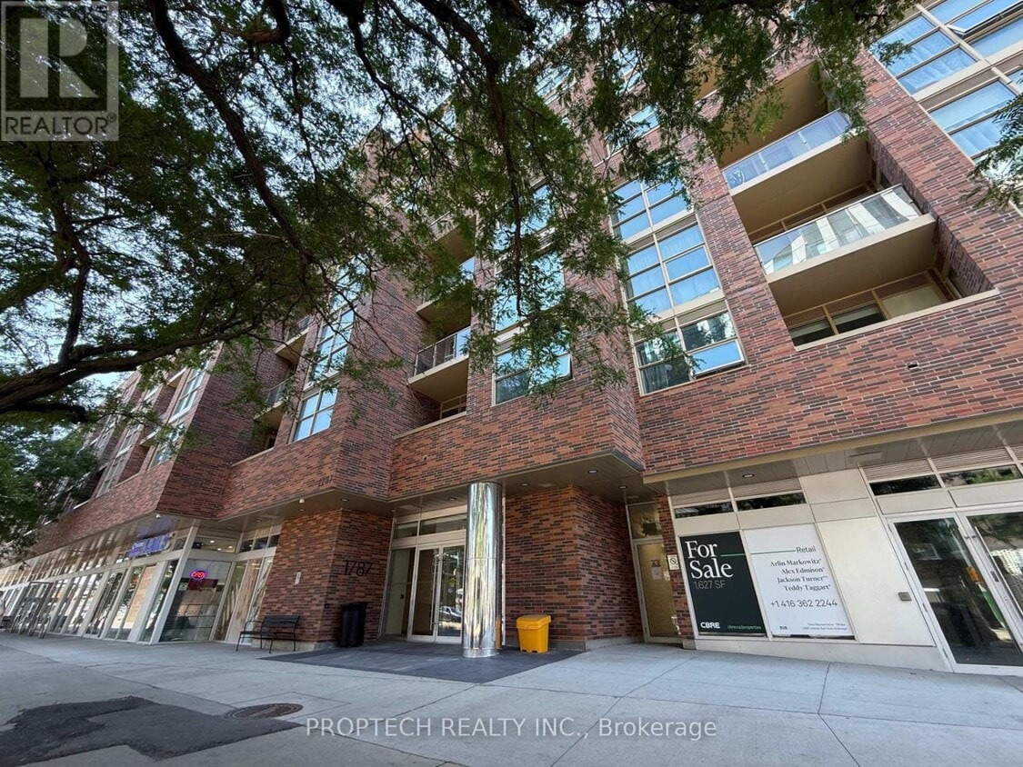 Photo principale - 1787-1787 St Clair Ave W