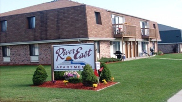Foto principal - 505 S River Rd