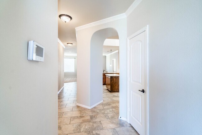 Foto del edificio - 6969 King Ranch Rd