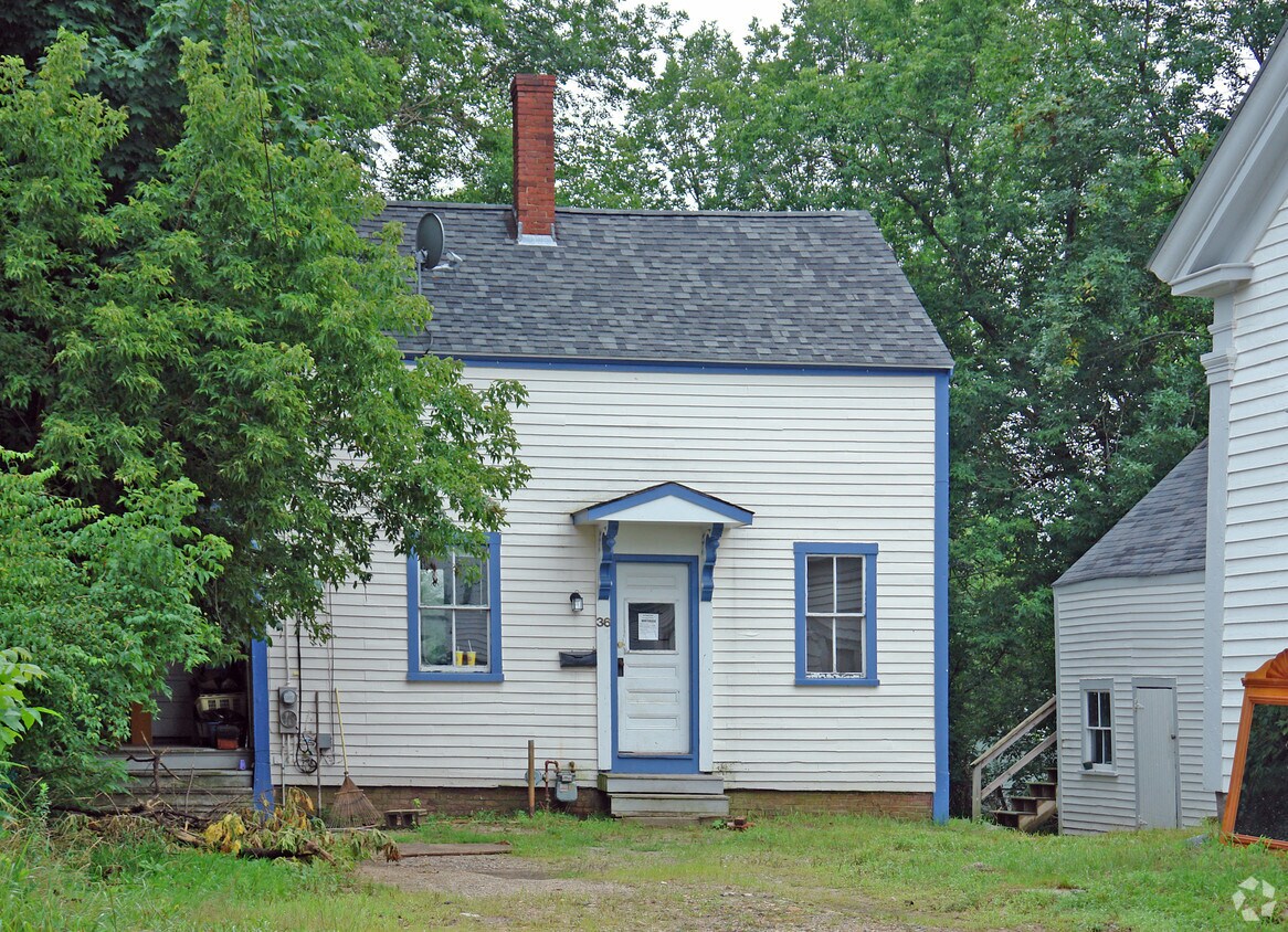 Building Photo - 36-38 South St