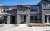 Foto principal - Modern 3-Bedroom, 3-Bathroom Home with Sma...