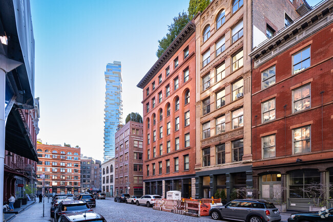 Building Photo - 7-9 Harrison St