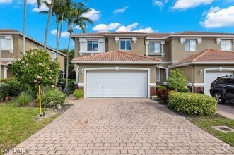 Building Photo - 17529 Laurel Grove Ct