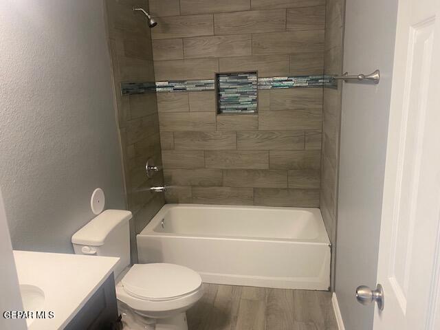 Foto del edificio - 712 HC Gilbert Minjares Dr