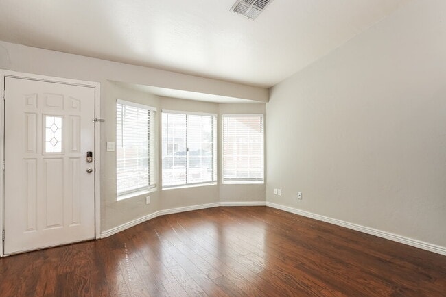 Foto del edificio - 1704 S 39th St