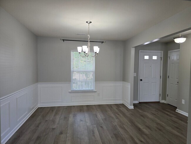 Foto del edificio - Charming 3BR + Bonus, 3BA Single-Family Ho...