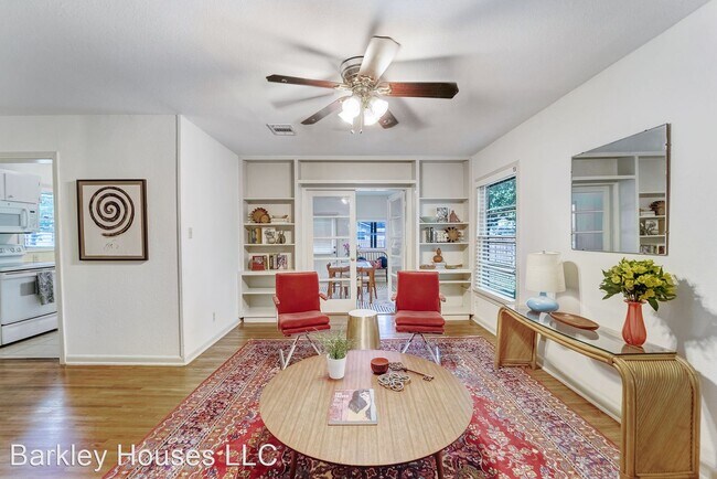Foto del edificio - 3 br, 2 bath House - 912 Field