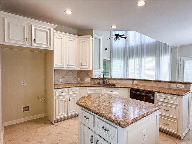 Building Photo - 1411 Flanders Field Ln