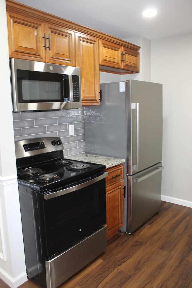 Foto del edificio - 4805 Toledo Ct